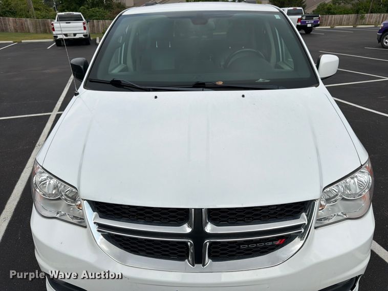 image for item FK3284 2019 Dodge Grand Caravan van