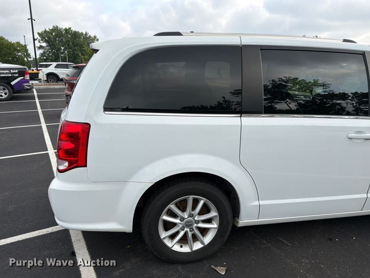 image for item FK3284 2019 Dodge Grand Caravan van