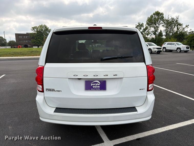 image for item FK3284 2019 Dodge Grand Caravan van