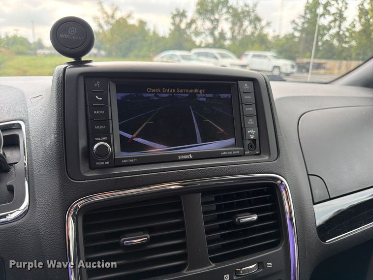 image for item FK3284 2019 Dodge Grand Caravan van