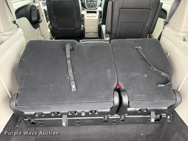 image for item FK3284 2019 Dodge Grand Caravan van