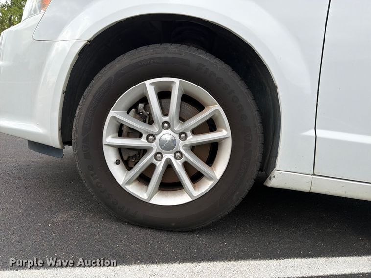 image for item FK3284 2019 Dodge Grand Caravan van