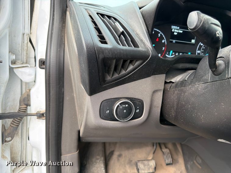 image for item FK3302 2019 Ford Transit Connect van