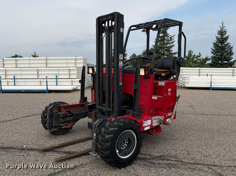2017 Moffett M8 55.4 forklift