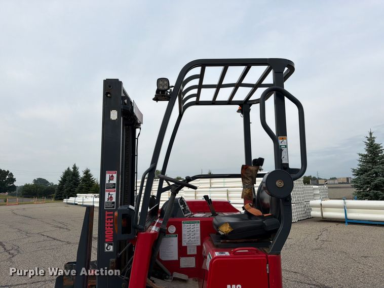 image for item FK3303 2017 Moffett M8 55.4 forklift