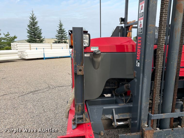 image for item FK3303 2017 Moffett M8 55.4 forklift