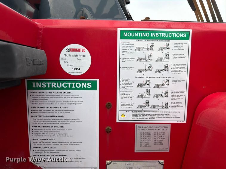 image for item FK3303 2017 Moffett M8 55.4 forklift