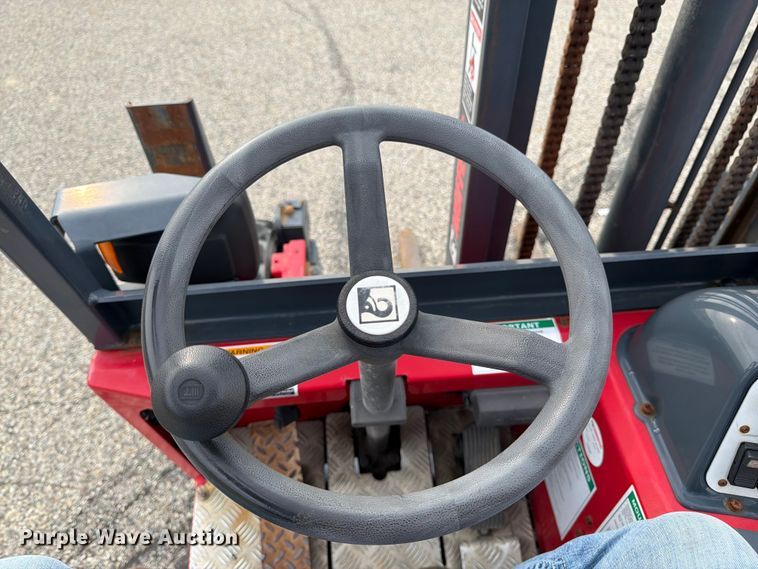 image for item FK3303 2017 Moffett M8 55.4 forklift