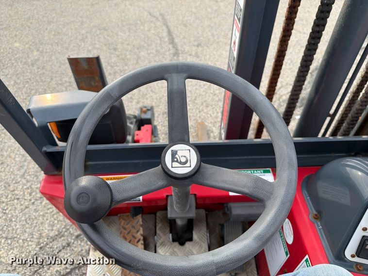image for item FK3303 2017 Moffett M8 55.4 forklift