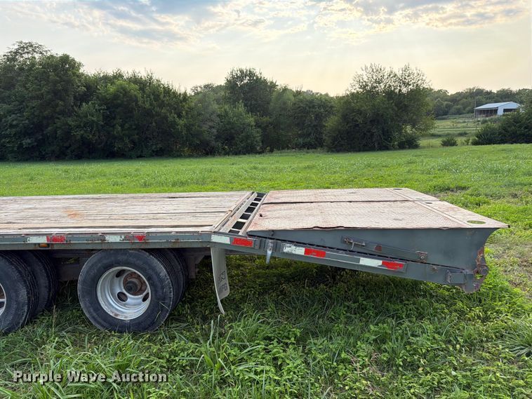image for item FK3324 2014 Titan EF9409 equipment trailer