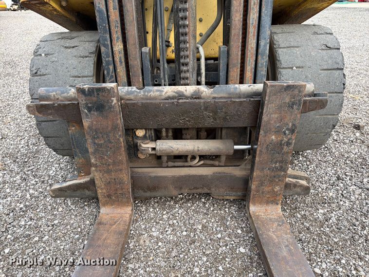 image for item FK3327 Hyster H50XL forklift