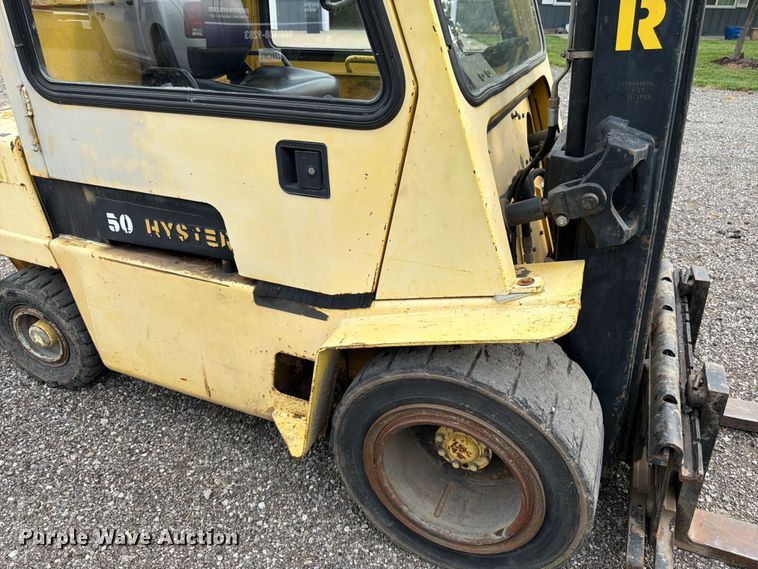 image for item FK3327 Hyster H50XL forklift