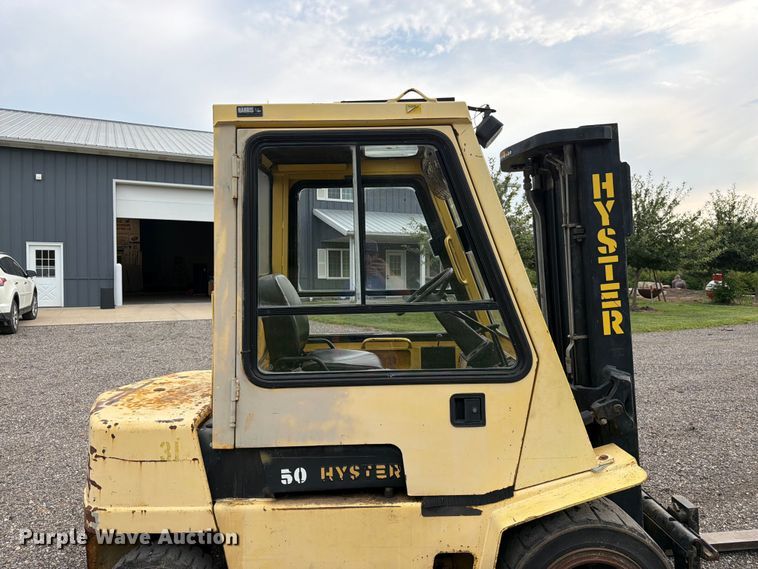 image for item FK3327 Hyster H50XL forklift