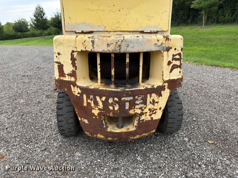 image for item FK3327 Hyster H50XL forklift