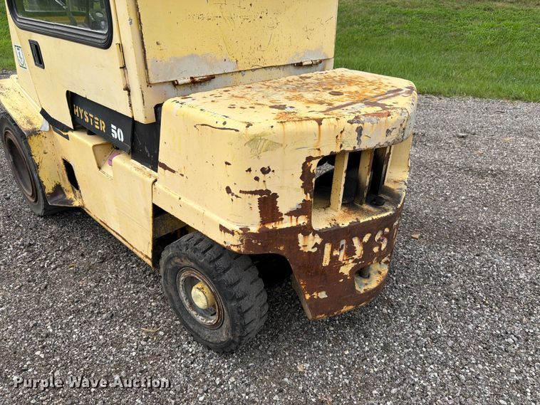 image for item FK3327 Hyster H50XL forklift