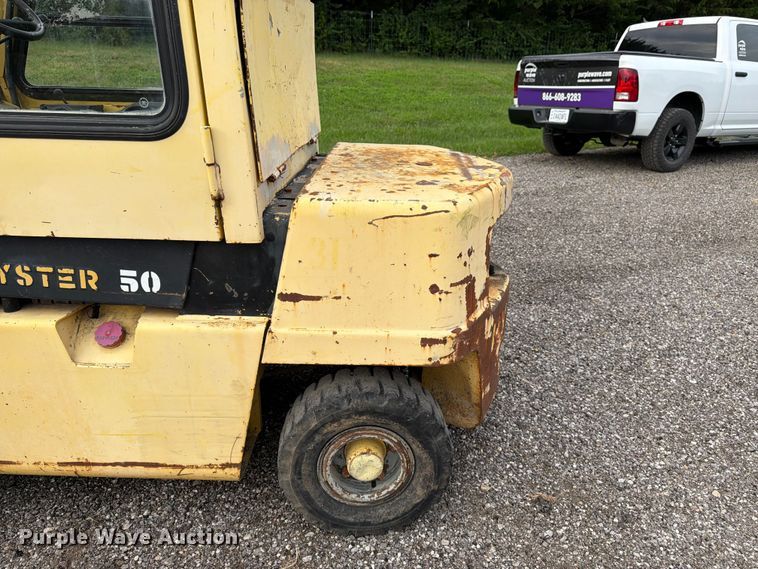 image for item FK3327 Hyster H50XL forklift