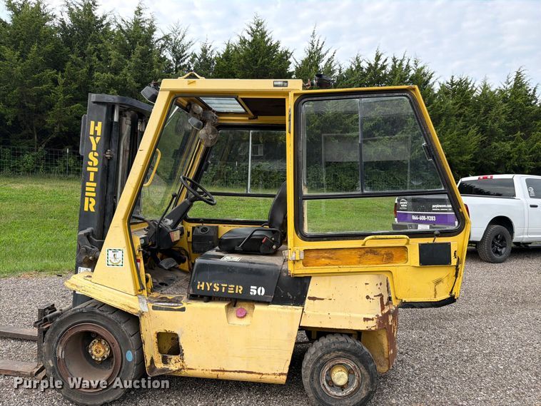 image for item FK3327 Hyster H50XL forklift