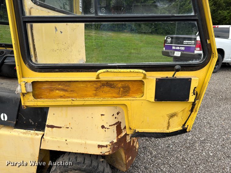 image for item FK3327 Hyster H50XL forklift