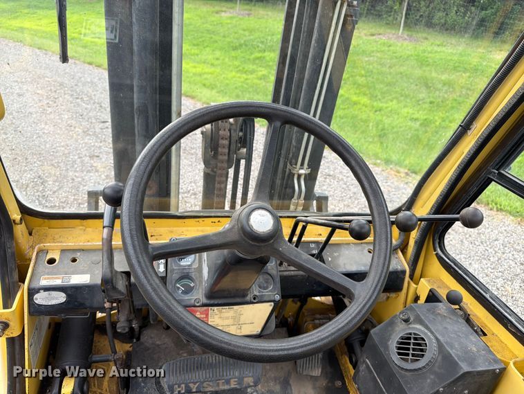 image for item FK3327 Hyster H50XL forklift