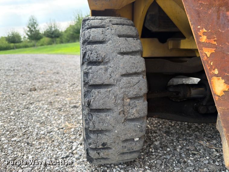 image for item FK3327 Hyster H50XL forklift