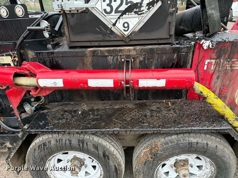image for item FK3568 2011 Cimline 275 DHR Metro crack sealer