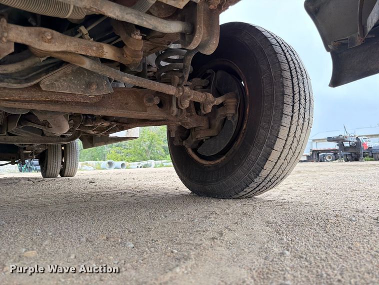 image for item FK3570 2009 Ford E350 box truck