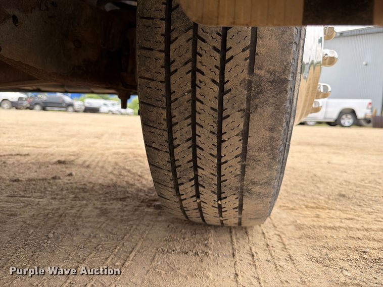 image for item FK3570 2009 Ford E350 box truck