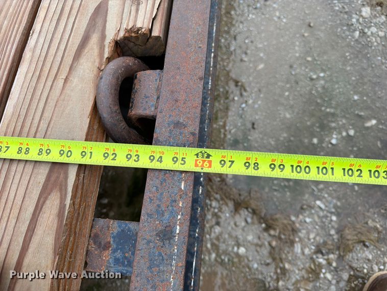 image for item FK3587 2004 Redi-Haul R25215GF equipment trailer