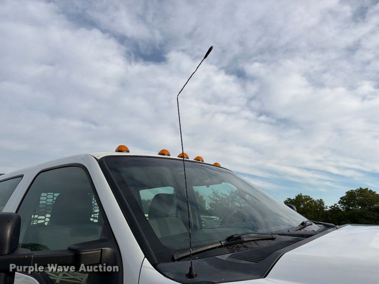 image for item FK3590 2013 Ford F550 Super Duty Crew Cab flatbed truck