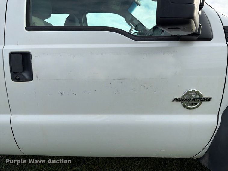 image for item FK3590 2013 Ford F550 Super Duty Crew Cab flatbed truck