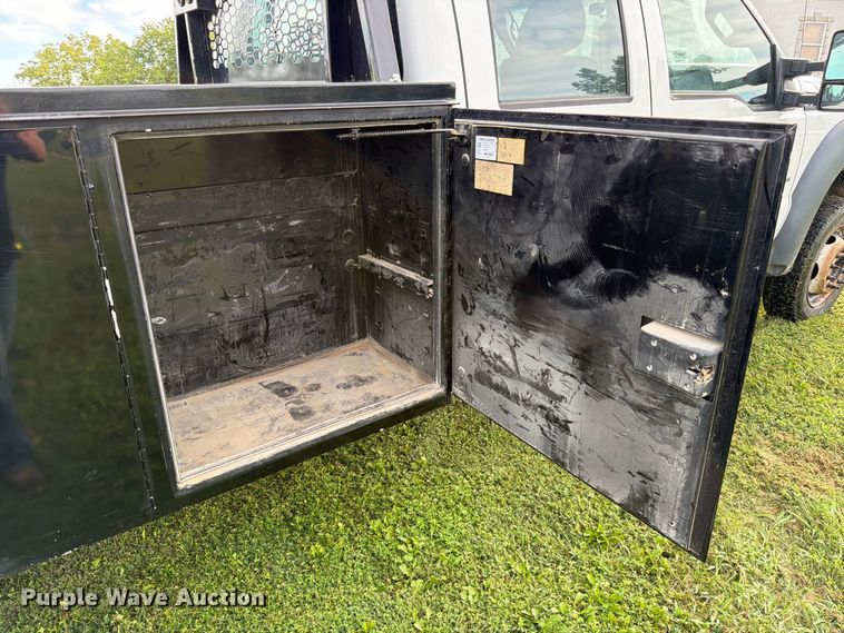 image for item FK3590 2013 Ford F550 Super Duty Crew Cab flatbed truck