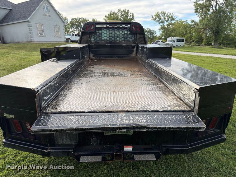 image for item FK3590 2013 Ford F550 Super Duty Crew Cab flatbed truck