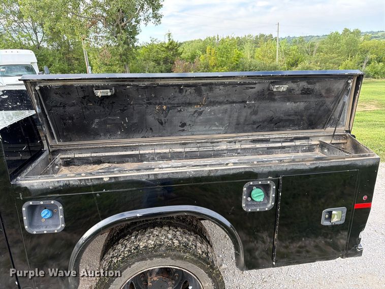 image for item FK3590 2013 Ford F550 Super Duty Crew Cab flatbed truck