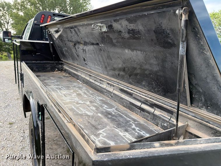 image for item FK3590 2013 Ford F550 Super Duty Crew Cab flatbed truck