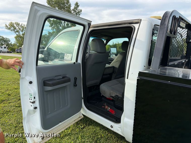image for item FK3590 2013 Ford F550 Super Duty Crew Cab flatbed truck