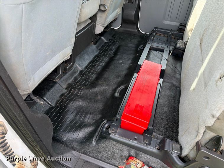 image for item FK3590 2013 Ford F550 Super Duty Crew Cab flatbed truck