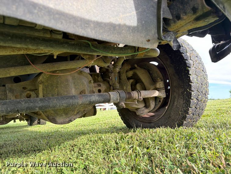 image for item FK3590 2013 Ford F550 Super Duty Crew Cab flatbed truck