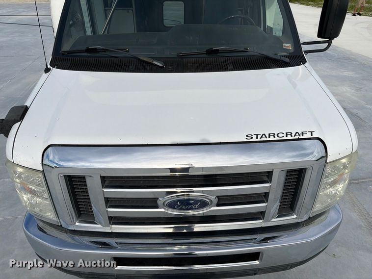 image for item FK3591 2013 Ford E350 shuttle bus