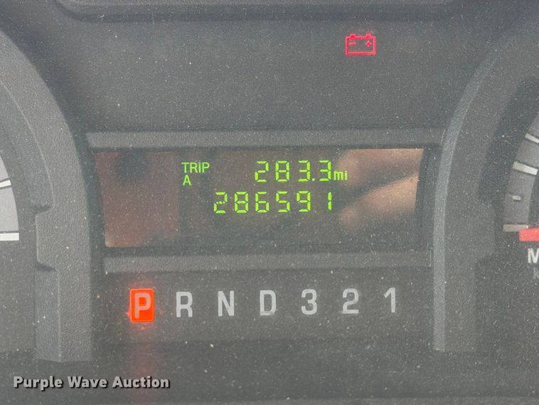 image for item FK3591 2013 Ford E350 shuttle bus
