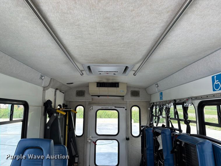 image for item FK3591 2013 Ford E350 shuttle bus