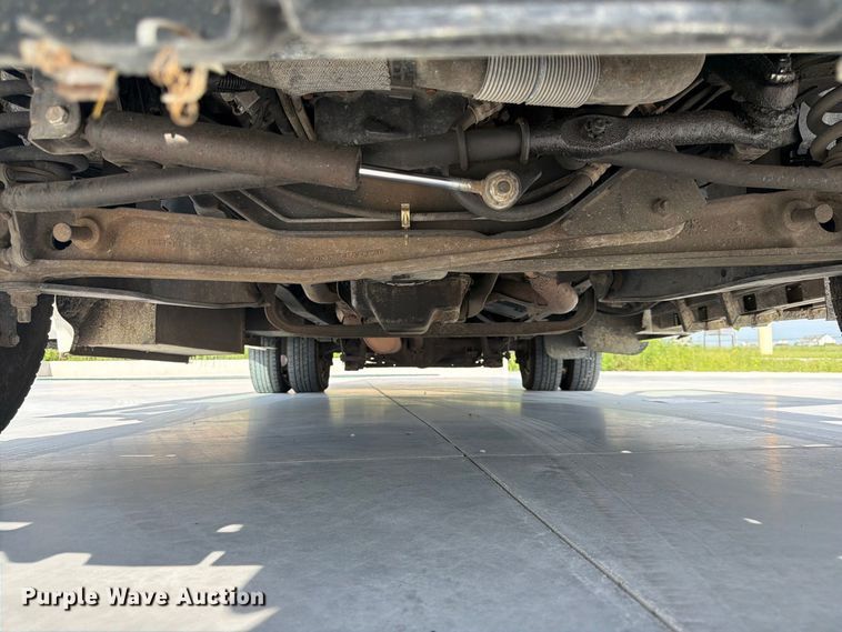 image for item FK3591 2013 Ford E350 shuttle bus