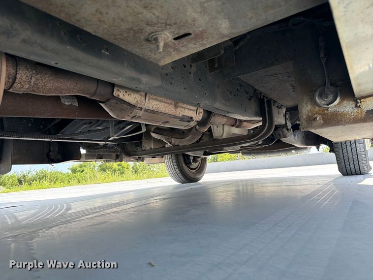 image for item FK3591 2013 Ford E350 shuttle bus