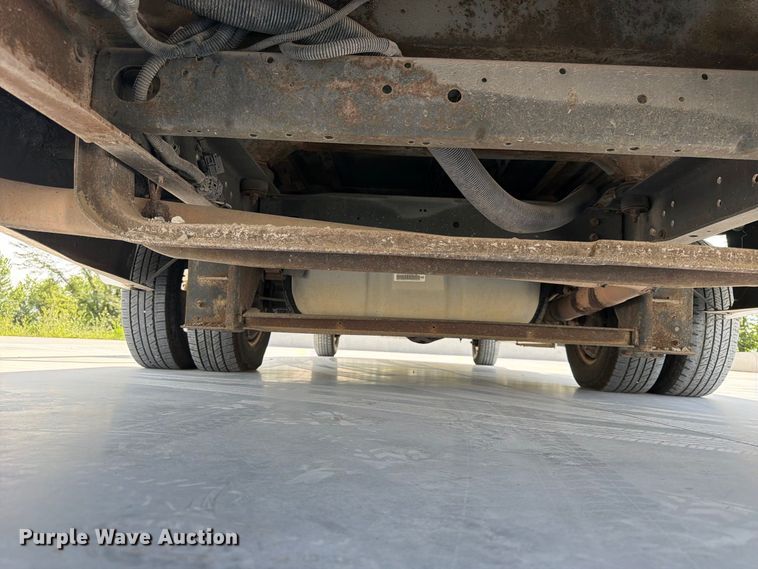 image for item FK3591 2013 Ford E350 shuttle bus