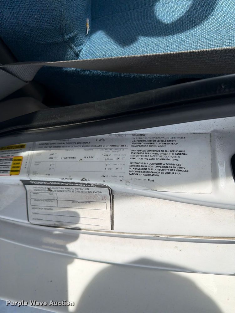 image for item FK3591 2013 Ford E350 shuttle bus