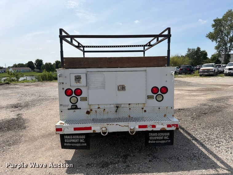image for item FK3592 2007 Chevrolet Silverado 2500HD utility bed pickup truck