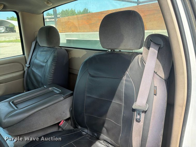 image for item FK3592 2007 Chevrolet Silverado 2500HD utility bed pickup truck