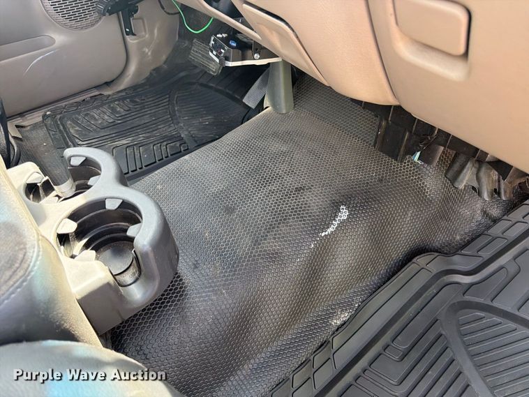 image for item FK3592 2007 Chevrolet Silverado 2500HD utility bed pickup truck