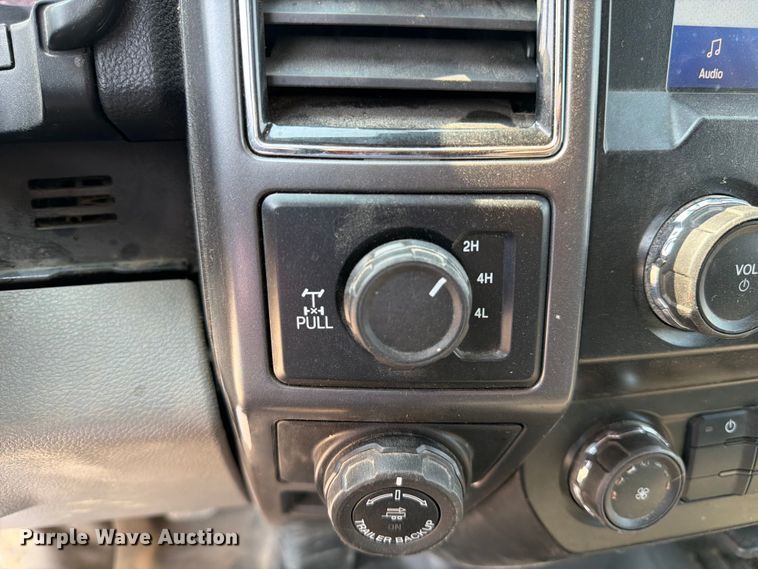 image for item FK4564 2020 Ford F150 Crew Cab pickup truck