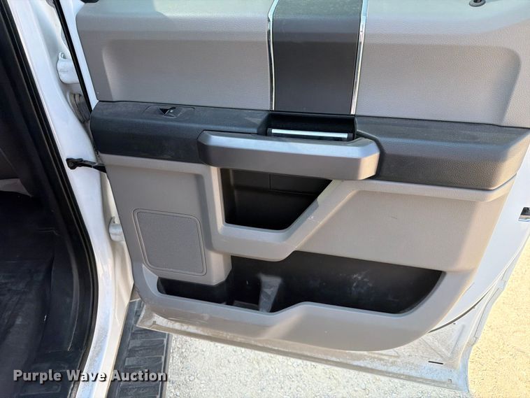 image for item FK4564 2020 Ford F150 Crew Cab pickup truck