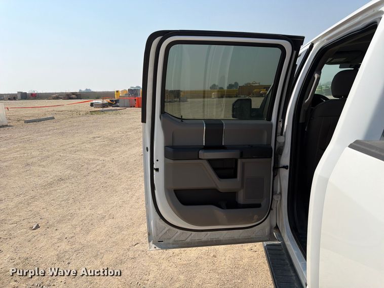 image for item FK4564 2020 Ford F150 Crew Cab pickup truck